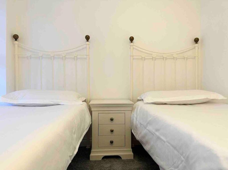 Serene Home Ideally Connected To Central London Bromley Esterno foto
