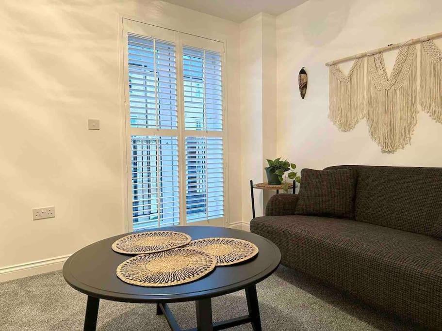 Serene Home Ideally Connected To Central London Bromley Esterno foto